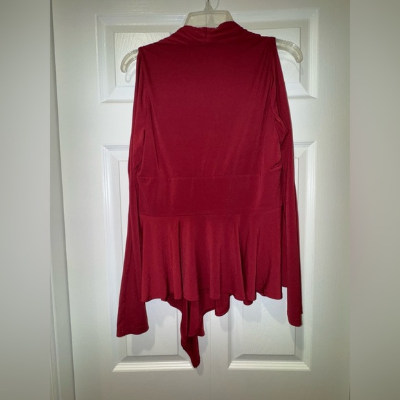BOSTON PROPER Burgundy V-Neck Cold Shoulder Fit Fare Peplum Blouse Size M GUC - Picture 5 of 13